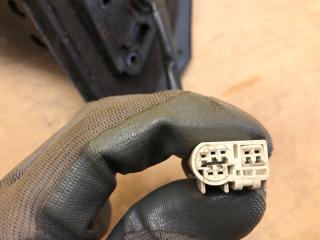 Зеркало левое AVENSIS 03-08