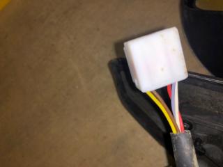 Зеркало правое AVENSIS 03-08