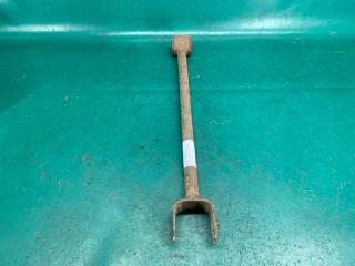 Рычаг задней подвески продольный задний правый TOYOTA CAMRY 10 92-96