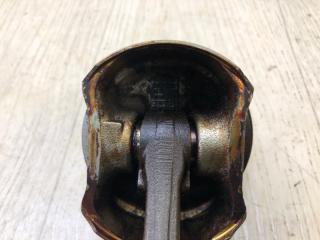 Шатун NV200 USA 13- 2013 2.0 MR20DE