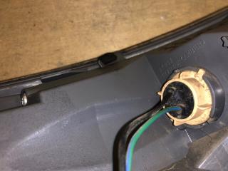 Фонарь наружный правый CX-9 06-16