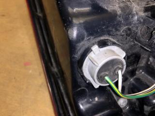 Фонарь наружный левый OUTLANDER GF 12-