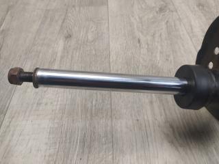 Амортизатор передний правый NV200 USA 13- 2015 M20XUS 2.0 MR20DE