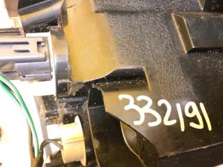 Фонарь наружный правый OUTLANDER XL 05-13