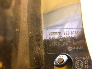 Фонарь наружный левый OUTLANDER XL 05-13