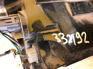 Фонарь наружный правый OUTLANDER XL 05-13