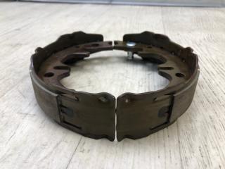 Колодки стояночного тормоза CAMRY 40 06-11 Седан 2GRFE