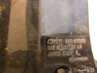 Фонарь наружный левый OUTLANDER XL 05-13