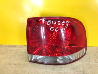 Фонарь наружный правый VOLKSWAGEN TOUAREG 02-10