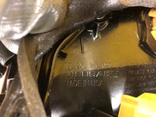 Фонарь наружный левый LEGACY 09-15 BM