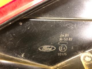 Фонарь наружный левый FOCUS 04-11