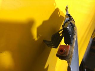 Кронштейн переднего бампера (на крыле) левый NISSAN LEAF 18-