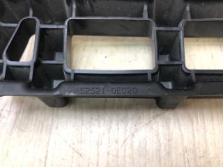 Кронштейн переднего бампера передний HIGHLANDER 13-19