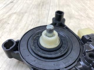 Моторчик стеклоподъемника передний правый AUDI A4 15- B9