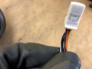 Зеркало правое LEAF 18-