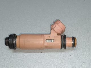 Форсунка топливная TOYOTA SIENNA 03-10