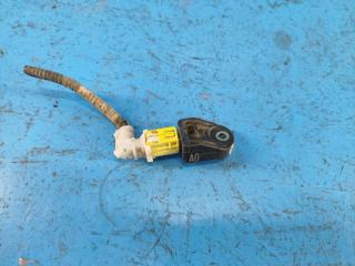 Датчик удара передний PRIUS - 30 09-17 2012 ZVW30 1.8 2ZRFXE