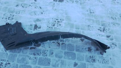 Подкрылок передний левый MITSUBISHI PAJERO 99-06 Б/У Подкрылок передний левый MITSUBISHI PAJERO 99-06