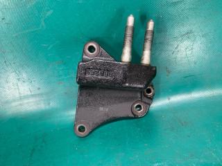 Запчасть кронштейн опоры двигателя KIA MAGENTIS 05–10 2008