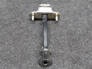 Ограничитель двери передний правый SUBARU TRIBECA B9 05-07