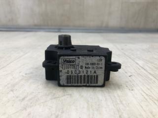 Моторчик заслонки печки LEAF 10-17