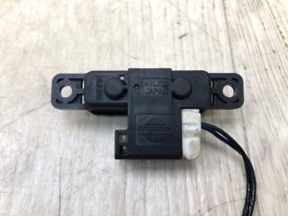 Кнопка открывания багажника наружная FX S50 03-08