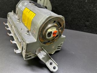 Подушка безопасности пассажира RX300/330/350/400 03-09