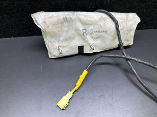 Подушка безопасности в сиденье передняя правая LEAF 10-17