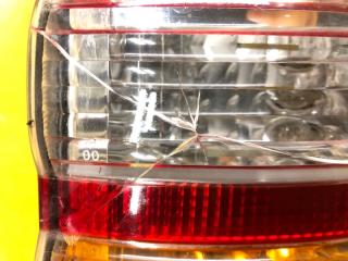 Фонарь наружный правый LAND CRUISER 100 97-06