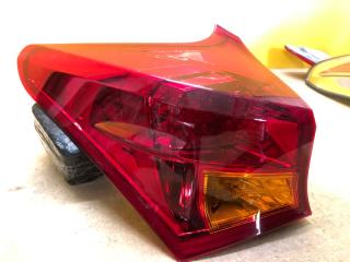 Фонарь наружный левый TOYOTA AURIS 13-18