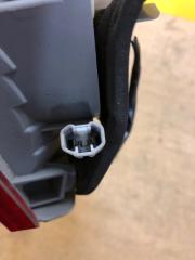 Фонарь внутренний левый CAMRY 40 06-11