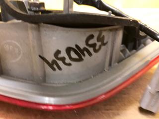 Фонарь внутренний правый CAMRY 40 06-11