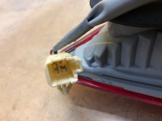 Фонарь внутренний правый CAMRY 40 06-11