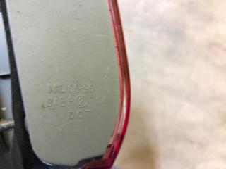 Фонарь внутренний левый CAMRY 40 06-11