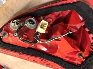 Фонарь наружный правый RAV4 05-12