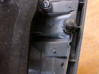 Фонарь внутренний левый AVENSIS 08-18