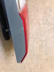 Фонарь внутренний правый AVENSIS 08-18