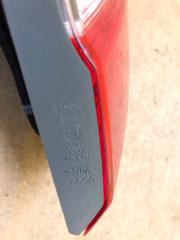 Фонарь внутренний правый AVENSIS 08-18