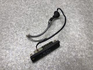 Кнопка открывания багажника наружная CAMRY 40 06-11