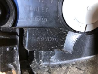 Фара правая RAV4 13-19