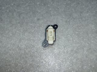 Кнопка центрального замка передняя правая MAZDA 6 GG 02-07