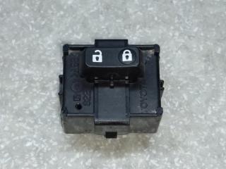 Кнопка центрального замка передняя правая LEXUS GS350 GS300 05-11