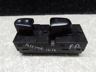 Кнопка стеклоподъемника передняя правая ALTIMA L33 12-18