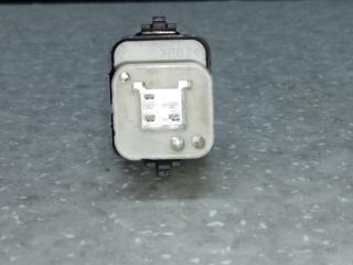 Кнопка стеклоподъемника передняя правая MITSUBISHI PAJERO 99-06