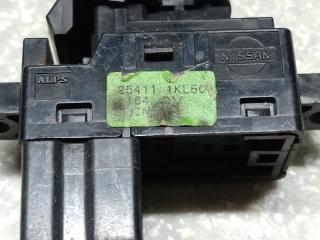 Кнопка стеклоподъемника задняя X-TRAIL/ROGUE T32 13-20