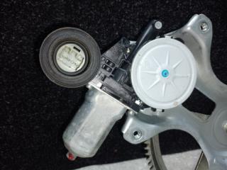 Стеклоподъемник передний левый RAV4 13-19