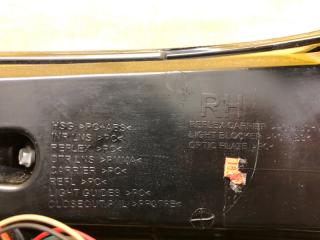 Фонарь наружный правый EDGE 15-