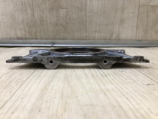 Крышка коленвала задняя LEXUS LS460 06-12 USF40 4.6