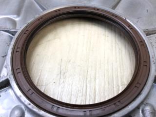 Крышка коленвала задняя LS460 06-12 2011 USF40 4.6