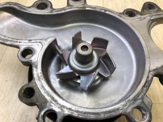 Помпа LS460 06-12 2011 USF40 4.6